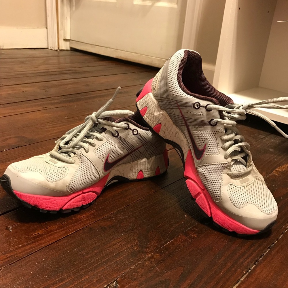 Nike Zoom Structure 15